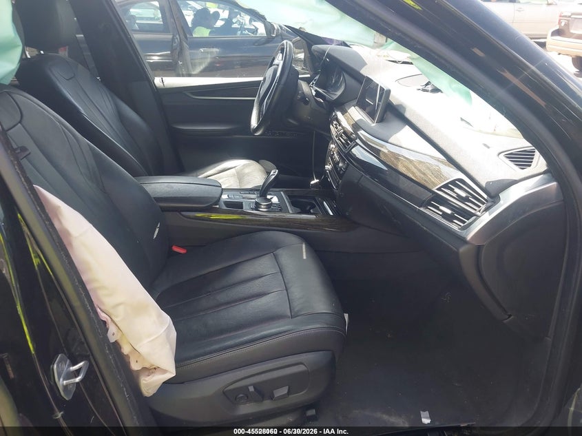 2017 BMW X5 VIN 5UXKR0C34H0V76902 IAAI salvage auction — FRONT END, Salvage Title, sold $300 on 2026-07-22 (photo 5)