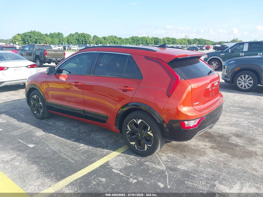 2023 Kia Niro VIN KNDCR3L1XP5045551 IAAI salvage auction — NORMAL WEAR, Clear (Florida), sold $11,250 on 2026-07-12 (photo 3)