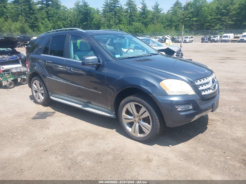 2011 Mercedes-benz Ml-class VIN 4JGBB8GB8BA697497 — IAAI salvage auction photo
