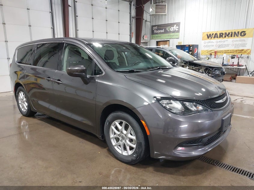 2022 Chrysler Voyager VIN 2C4RC1CG6NR132433 — IAAI salvage auction photo