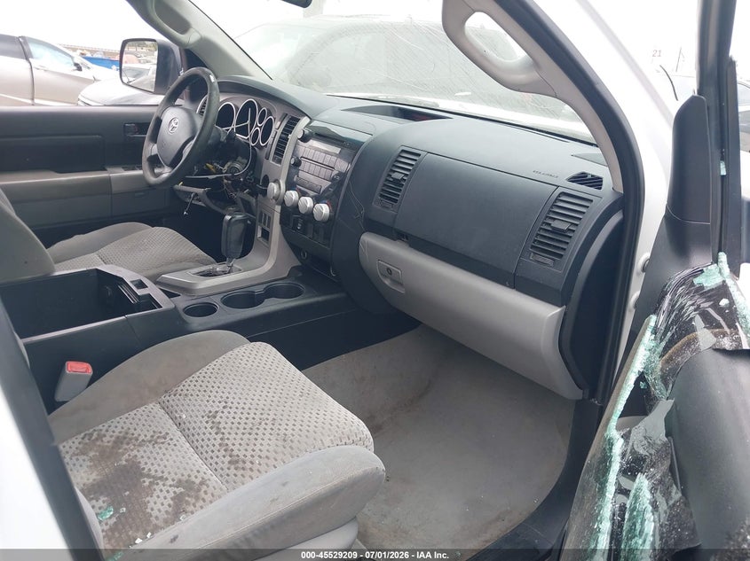 2008 Toyota Tundra VIN 5TFRV54138X050628 IAAI salvage auction — RIGHT FRONT, Salvage (California), sold $2,525 on 2026-07-15 (photo 5)