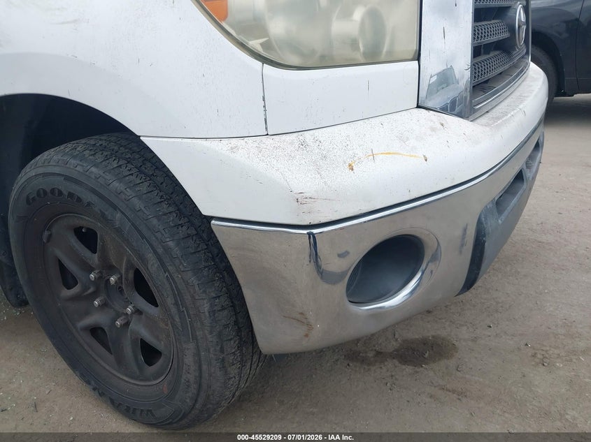 2008 Toyota Tundra VIN 5TFRV54138X050628 IAAI salvage auction — RIGHT FRONT, Salvage (California), sold $2,525 on 2026-07-15 (photo 6)
