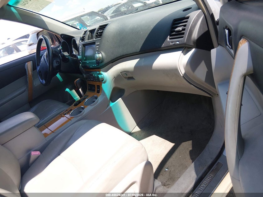 2010 Toyota Highlander hybrid VIN JTEJW3EH6A2046601 IAAI salvage auction — ALL OVER, Clear (Arkansas), sold $2,700 on 2026-07-20 (photo 5)