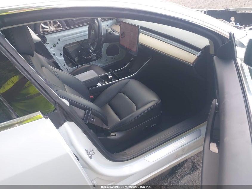 2018 Tesla Model 3 VIN 5YJ3E1EA0JF035324 IAAI salvage auction — FRONT END, Clear (Indiana), sold $4,550 on 2026-07-30 (photo 5)