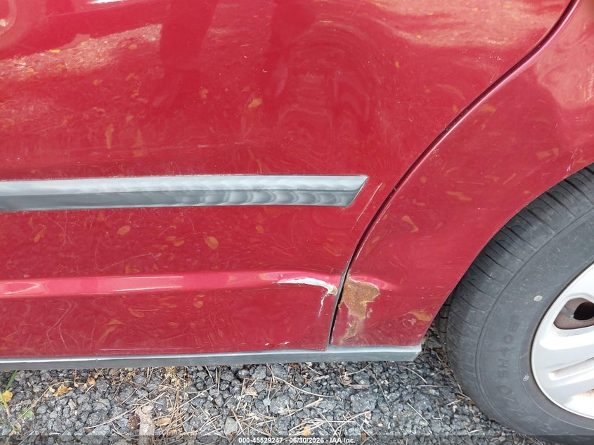 2015 Dodge Caravan VIN 2C4RDGBG6FR668043 IAAI salvage auction — LEFT & RIGHT, Clear (Virginia), sold $700 on 2026-08-09 (photo 6)