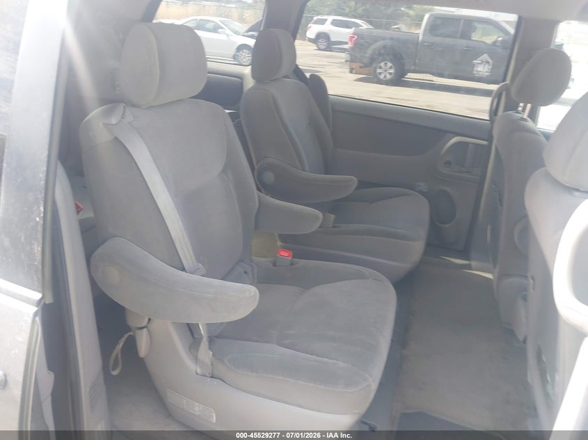 2005 Toyota Sienna VIN 5TDZA23CX5S361617 IAAI salvage auction — NORMAL WEAR, Clear (Utah), sold $325 on 2026-07-09 (photo 8)