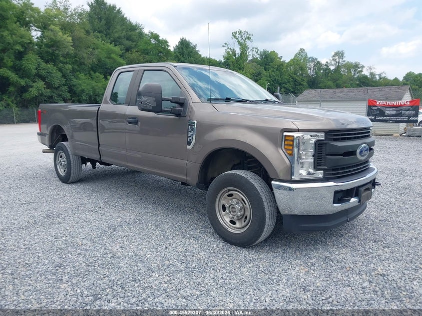 2019 Ford F-250 VIN 1FT7X2B61KEF41250 IAAI salvage auction — SIDE, SF97 (Virginia), sold $20,450 on 2026-07-22 (photo 1)