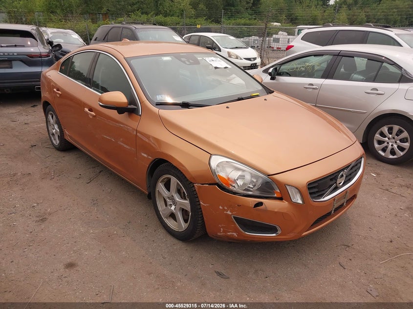 2013 Volvo S60 VIN YV1612FH6D2192593 IAAI salvage auction — SIDE, Salvage Title, sold $1,550 on 2026-07-29 (photo 1)