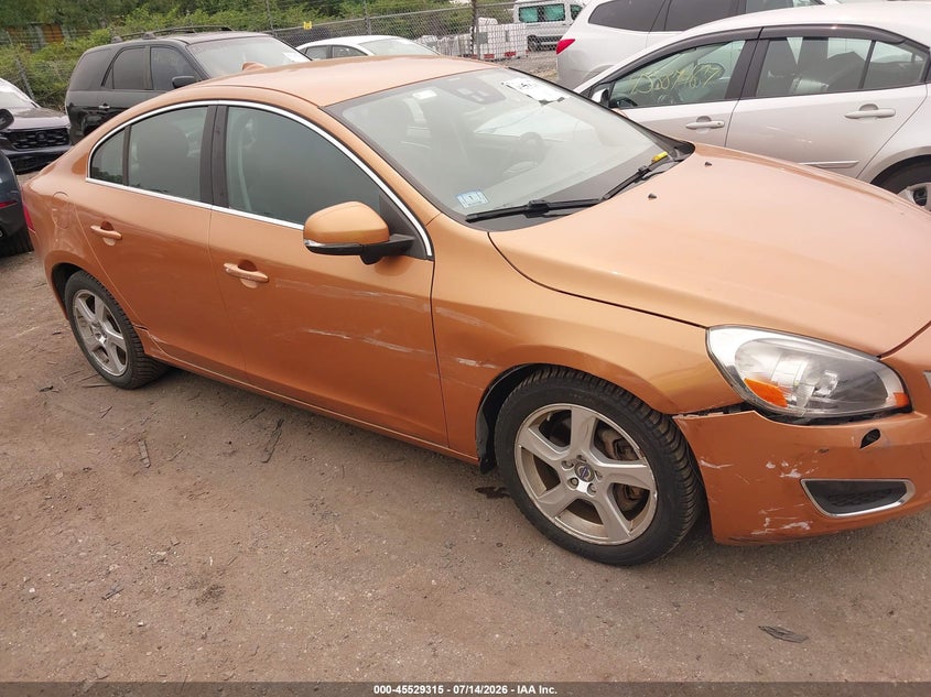 2013 Volvo S60 VIN YV1612FH6D2192593 IAAI salvage auction — SIDE, Salvage Title, sold $1,550 on 2026-07-29 (photo 6)