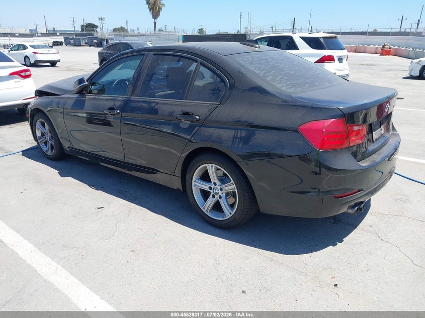 2013 BMW 3er VIN WBA3C1C59DF437299 IAAI salvage auction — FRONT END, Salvage Title, sold $950 on 2026-07-22 (photo 3)
