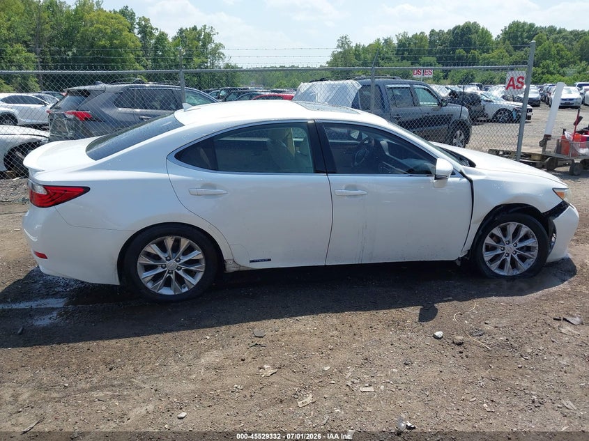 2014 Lexus VIN JTHBW1GG8E2055161 IAAI salvage auction — SIDE, Clear (Virginia), sold $3,850 on 2026-07-22 (photo 6)