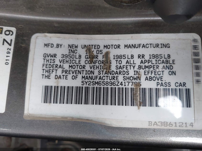 2006 Pontiac Vibe VIN 5Y2SM65896Z417765 IAAI salvage auction — NORMAL WEAR, Clear (Pennsylvania), sold $400 on 2026-07-28 (photo 9)