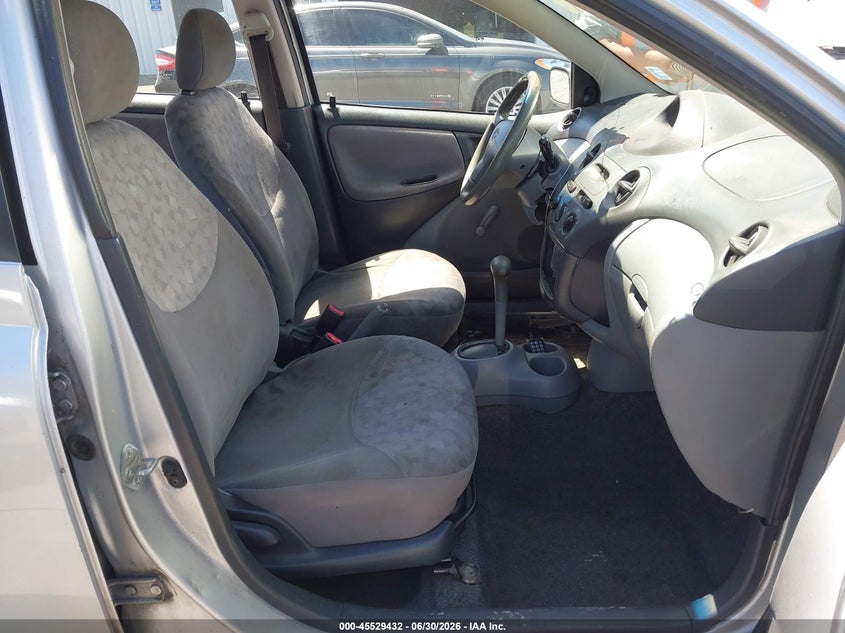 2001 Toyota Echo VIN JTDBT123110146535 IAAI salvage auction — LEFT SIDE, Salvage (California), sold $225 on 2026-07-30 (photo 5)