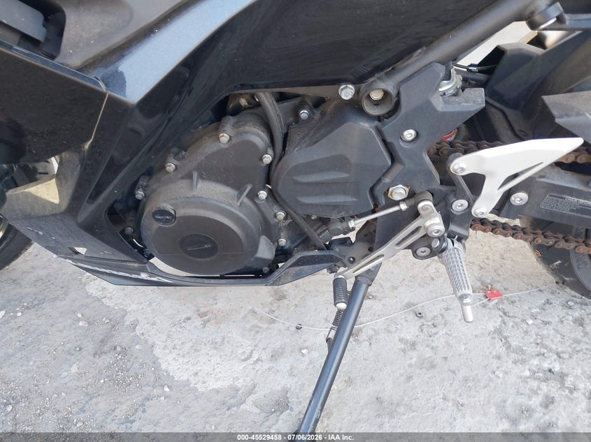2019 Kawasaki Ninja VIN JKAEXKG17KDA30987 IAAI salvage auction — NORMAL WEAR, Clear (California), sold $1,350 on 2026-07-08 (photo 9)