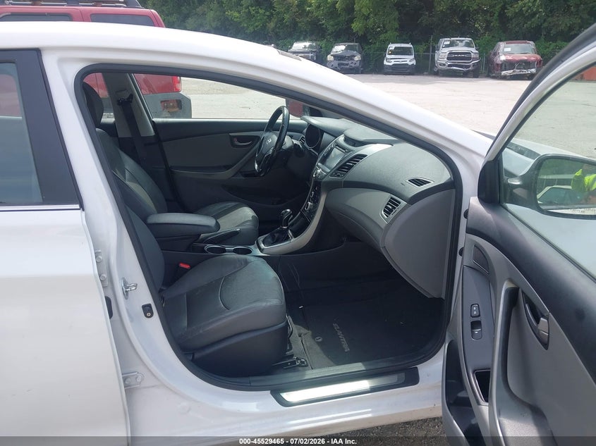 2015 Hyundai Elantra VIN KMHDH4AHXFU342574 IAAI salvage auction — NORMAL WEAR, Clear (Kansas), sold $1,050 on 2026-07-15 (photo 5)