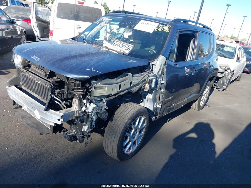 2022 Jeep Renegade VIN ZACNJDB17NPN83374 IAAI salvage auction — LEFT FRONT, Salvage Title, sold $4,000 on 2026-07-31 (photo 2)