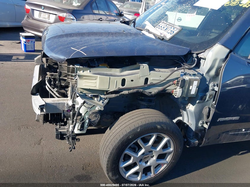 2022 Jeep Renegade VIN ZACNJDB17NPN83374 IAAI salvage auction — LEFT FRONT, Salvage Title, sold $4,000 on 2026-07-31 (photo 6)