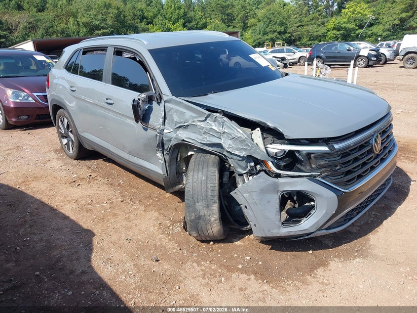 2024 Volkswagen Atlas cross sport VIN 1V2WE2CA9RC216483 — IAAI salvage auction photo