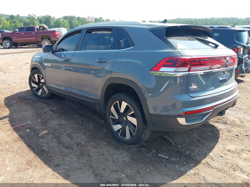 2024 Volkswagen Atlas cross sport VIN 1V2WE2CA9RC216483 IAAI salvage auction — RIGHT FRONT, Salvage (Alabama), sold $11,875 on 2026-08-19 (photo 3)