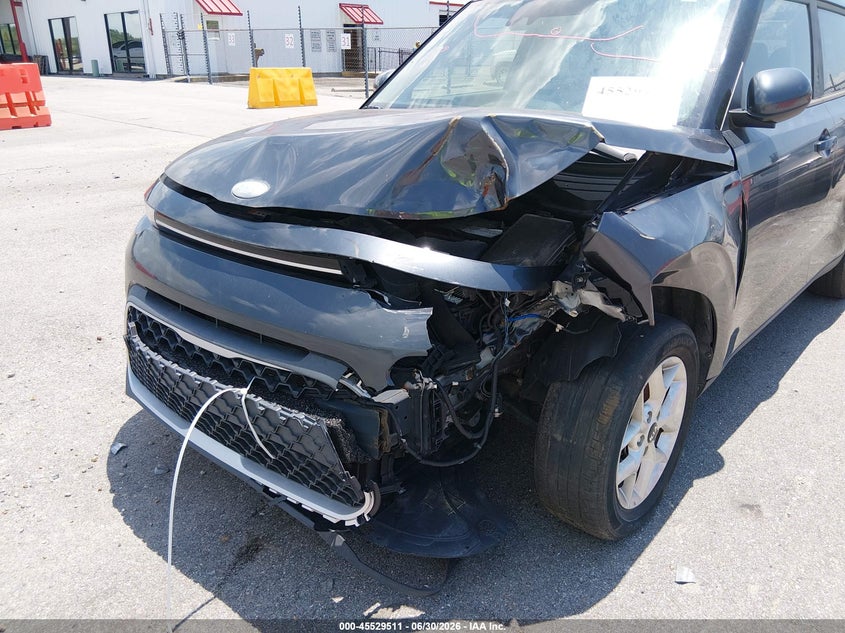 2020 Kia Soul VIN KNDJ23AU4L7046542 IAAI salvage auction — LEFT FRONT, Clear (Louisiana), sold $1,550 on 2026-07-13 (photo 6)