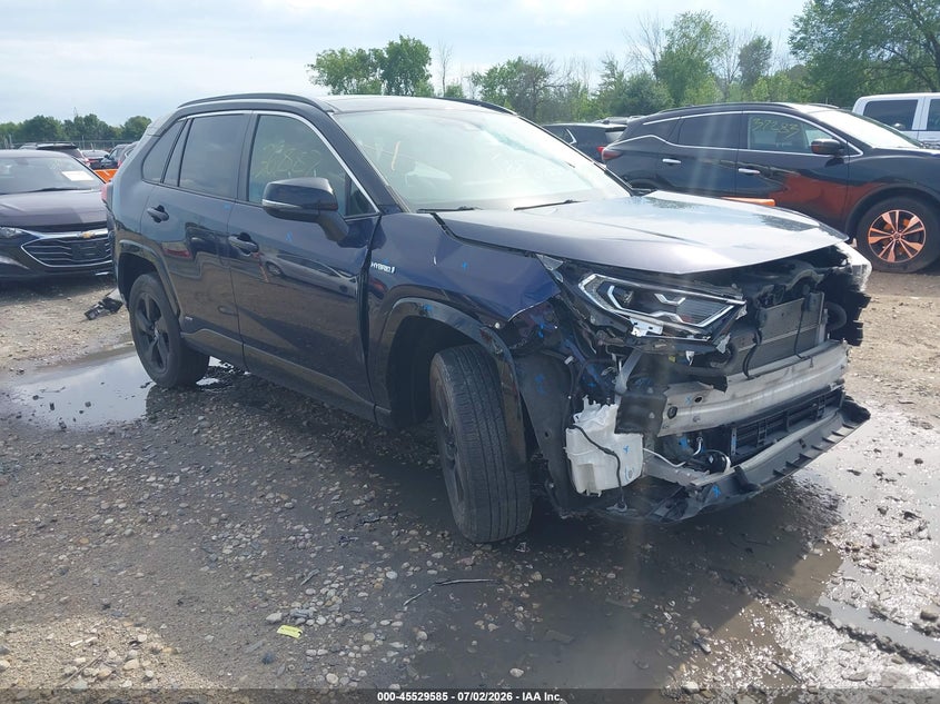 2020 Toyota Rav 4 VIN JTMEWRFV8LJ046685 — IAAI salvage auction photo
