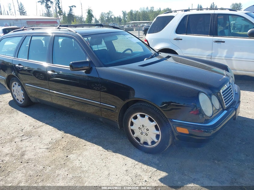 1998 Mercedes-benz E-class VIN WDBJH65F1WA631838 IAAI salvage auction — NORMAL WEAR, Clear (Washington), sold $1,575 on 2026-07-15 (photo 1)