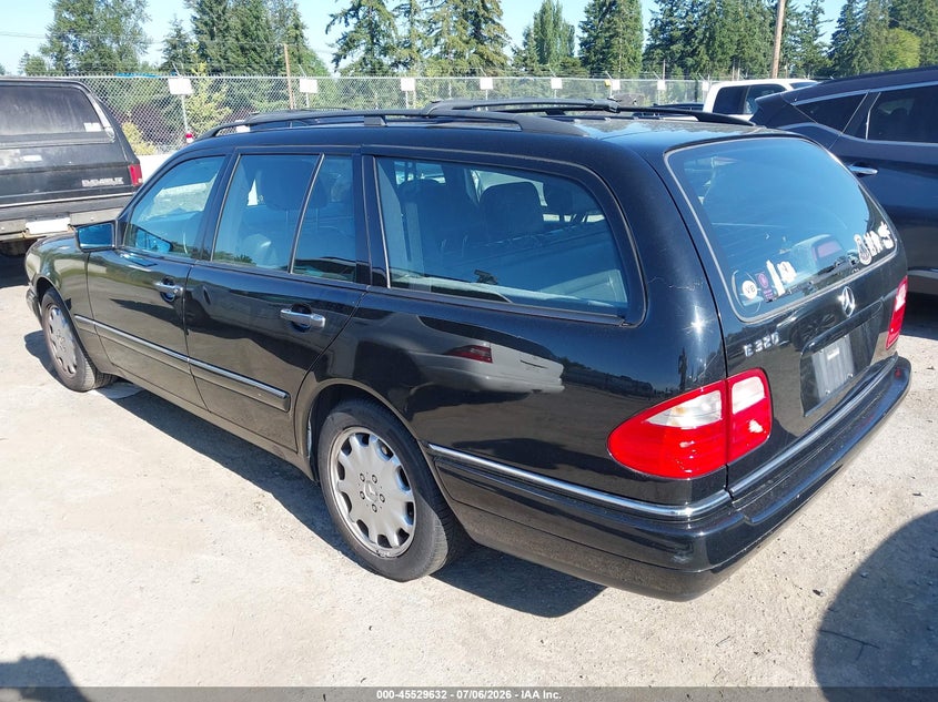 1998 Mercedes-benz E-class VIN WDBJH65F1WA631838 IAAI salvage auction — NORMAL WEAR, Clear (Washington), sold $1,575 on 2026-07-15 (photo 3)