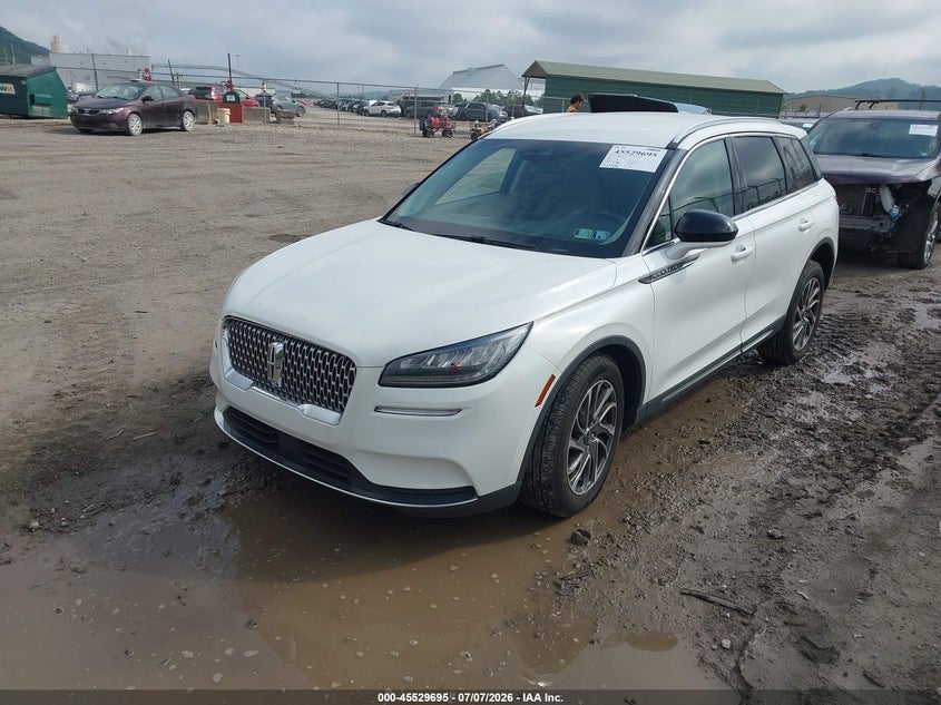 2021 Lincoln Corsair VIN 5LMCJ1C90MUL05516 IAAI salvage auction — RIGHT FRONT, Salvage (Pennsylvania), sold $4,550 on 2026-08-01 (photo 2)