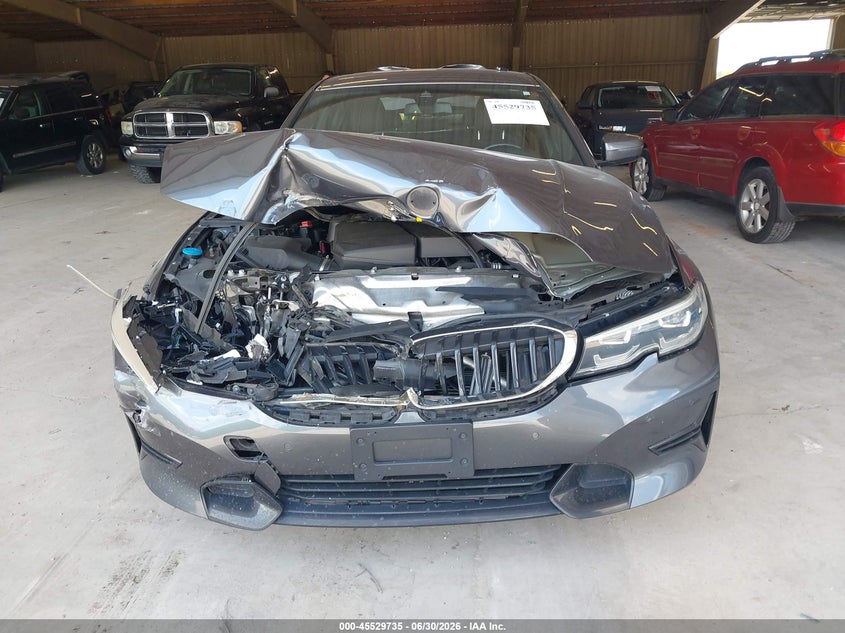 2020 BMW 3er VIN 3MW5R7J02L8B26127 IAAI salvage auction — FRONT & REAR, Salvage (Tennessee), sold $8,500 on 2026-07-29 (photo 6)