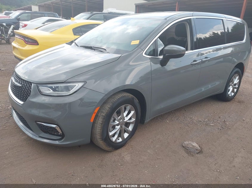 2023 Chrysler Pacifica VIN 2C4RC3BG4PR585501 IAAI salvage auction — RIGHT FRONT, Salvage (Alabama), sold $7,000 on 2026-08-26 (photo 2)