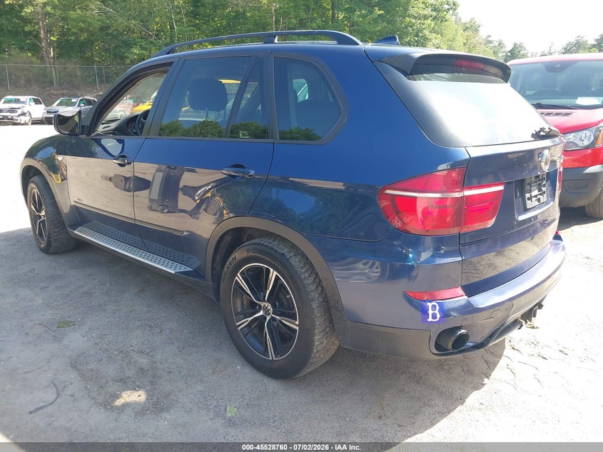 2011 BMW X5 VIN 5UXZW0C55BL656434 IAAI salvage auction — NORMAL WEAR, Original (Vermont), sold $1,600 on 2026-07-16 (photo 3)