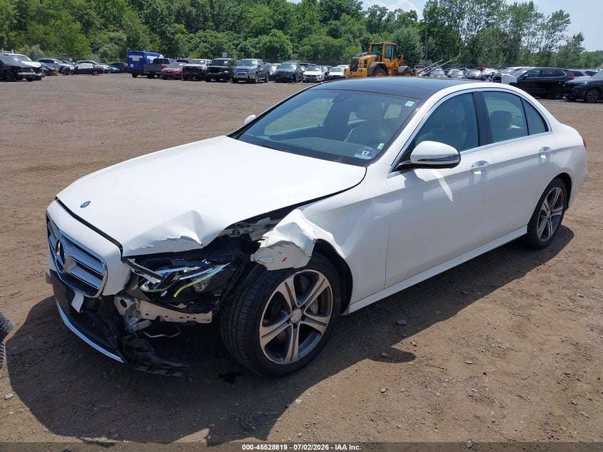 2017 Mercedes-benz E-klasse VIN WDDZF4KB6HA104046 IAAI salvage auction — FRONT END, Wait Title, sold $8,600 on 2026-08-19 (photo 2)