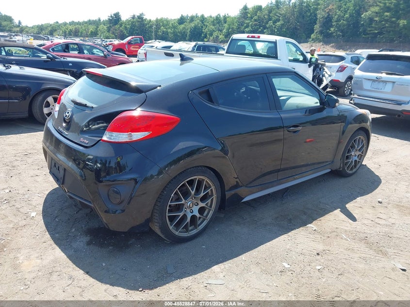 2015 Hyundai Veloster VIN KMHTC6AE7FU228379 IAAI salvage auction — NORMAL WEAR, Clear (Massachusetts), sold $800 on 2026-07-24 (photo 4)