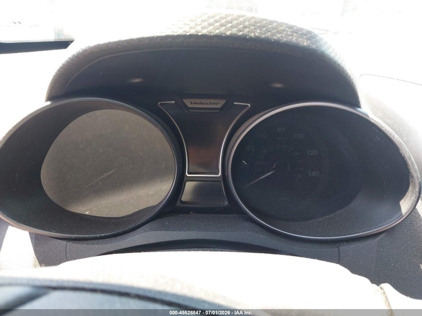 2015 Hyundai Veloster VIN KMHTC6AE7FU228379 IAAI salvage auction — NORMAL WEAR, Clear (Massachusetts), sold $800 on 2026-07-24 (photo 7)