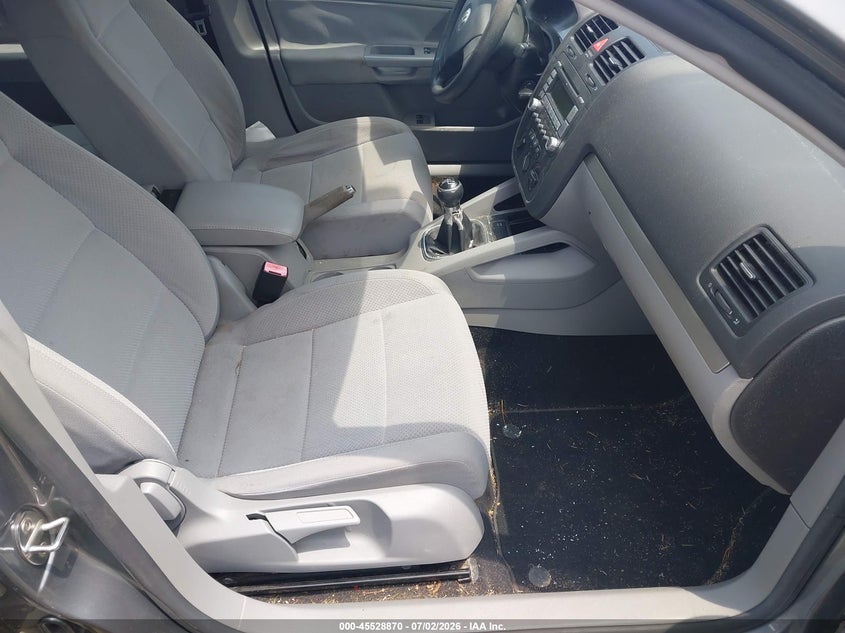 2007 Volkswagen Rabbit VIN WVWCR71K47W254720 IAAI salvage auction — NORMAL WEAR, Clear (Mississippi), sold $400 on 2026-07-16 (photo 5)