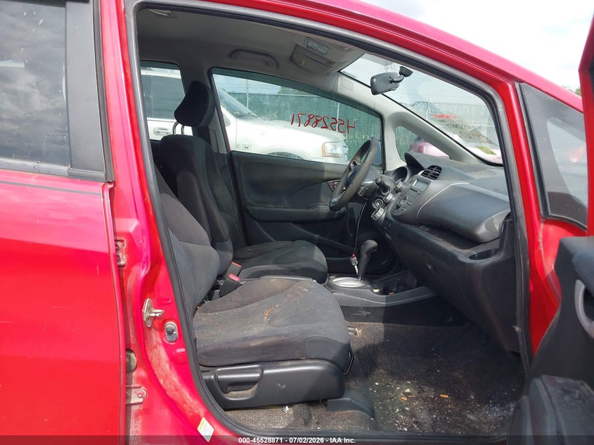 2010 Honda Fit VIN JHMGE8H4XAC017361 IAAI salvage auction — NORMAL WEAR, Clear (Kansas), sold $1,050 on 2026-07-23 (photo 5)