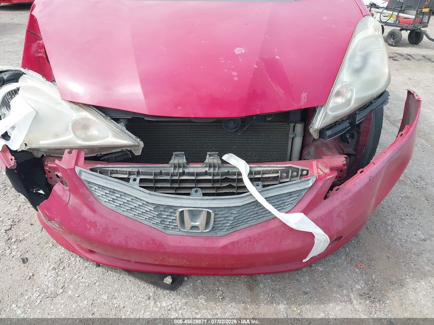 2010 Honda Fit VIN JHMGE8H4XAC017361 IAAI salvage auction — NORMAL WEAR, Clear (Kansas), sold $1,050 on 2026-07-23 (photo 6)