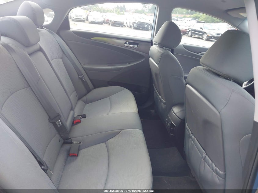 2011 Hyundai Sonata hybrid VIN KMHEC4A4XBA006578 IAAI salvage auction — SIDE, Salvage (Pennsylvania), sold $550 on 2026-07-17 (photo 8)