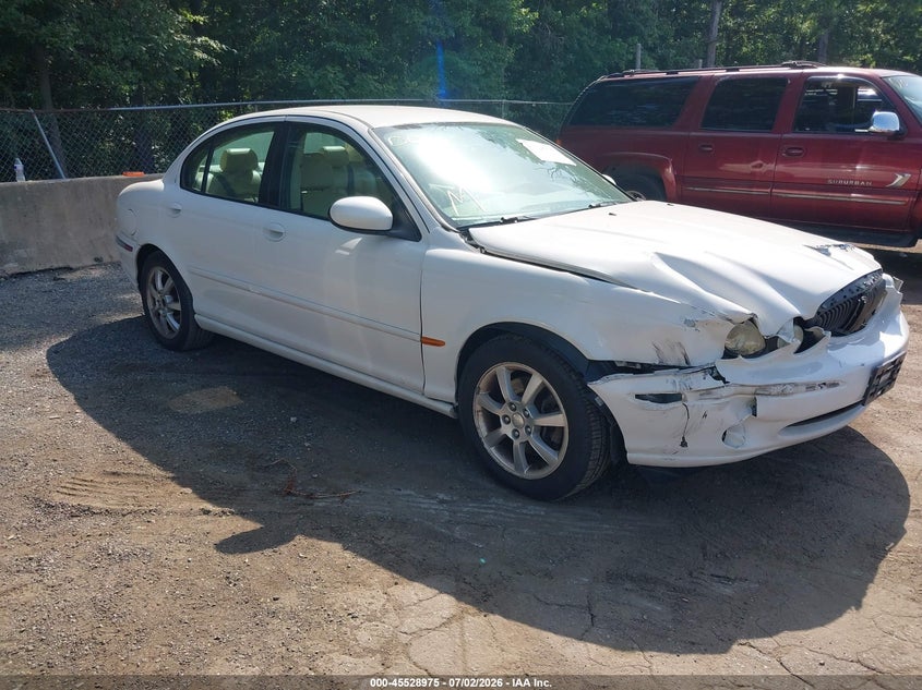 2004 Jaguar X type VIN SAJEB52D24XD94180 IAAI salvage auction — FRONT END, Salvage - Greater Than 75% (Maryland), sold $250 on 2026-07-22 (photo 1)