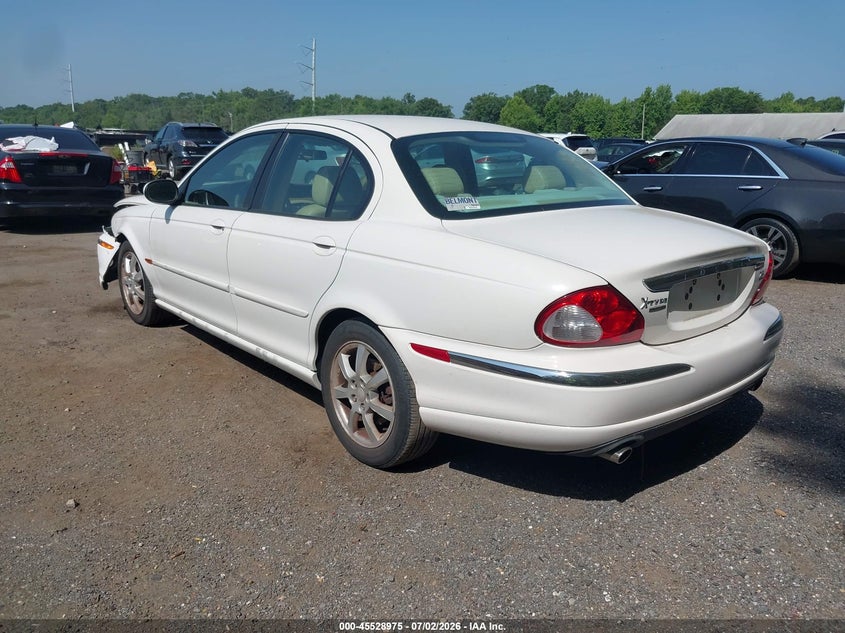 2004 Jaguar X type VIN SAJEB52D24XD94180 IAAI salvage auction — FRONT END, Salvage - Greater Than 75% (Maryland), sold $250 on 2026-07-22 (photo 3)