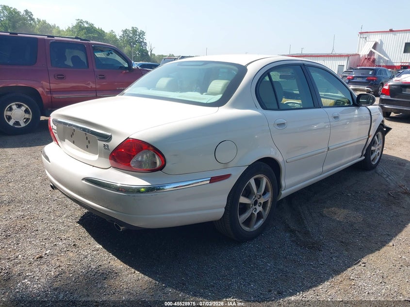 2004 Jaguar X type VIN SAJEB52D24XD94180 IAAI salvage auction — FRONT END, Salvage - Greater Than 75% (Maryland), sold $250 on 2026-07-22 (photo 4)