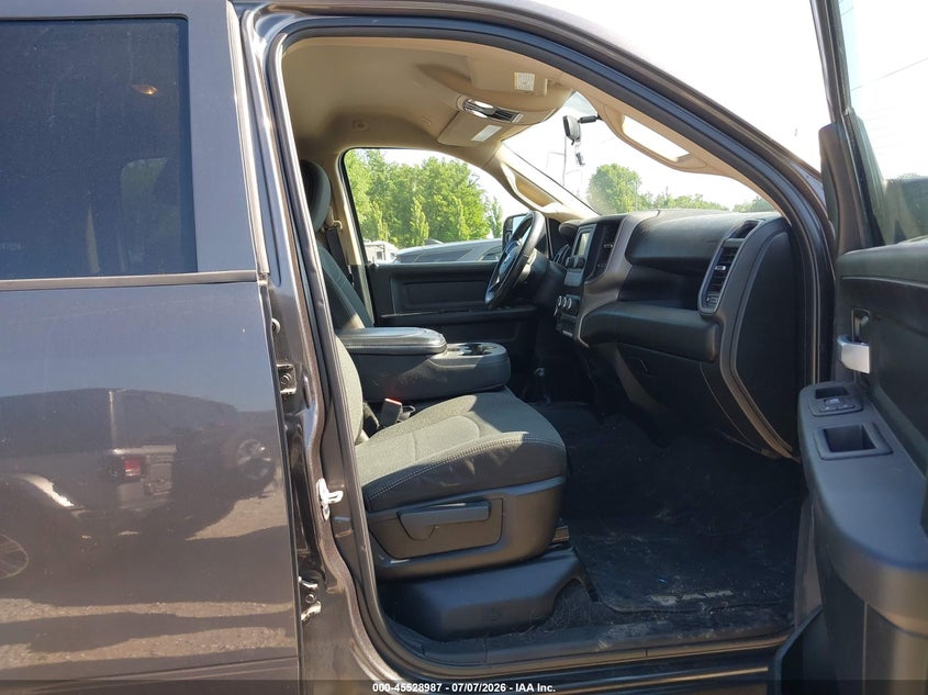2019 Ram 2500 VIN 3C6UR5CJ0KG677287 IAAI salvage auction — HAIL, Salvage (Missouri), sold $8,600 on 2026-07-30 (photo 5)