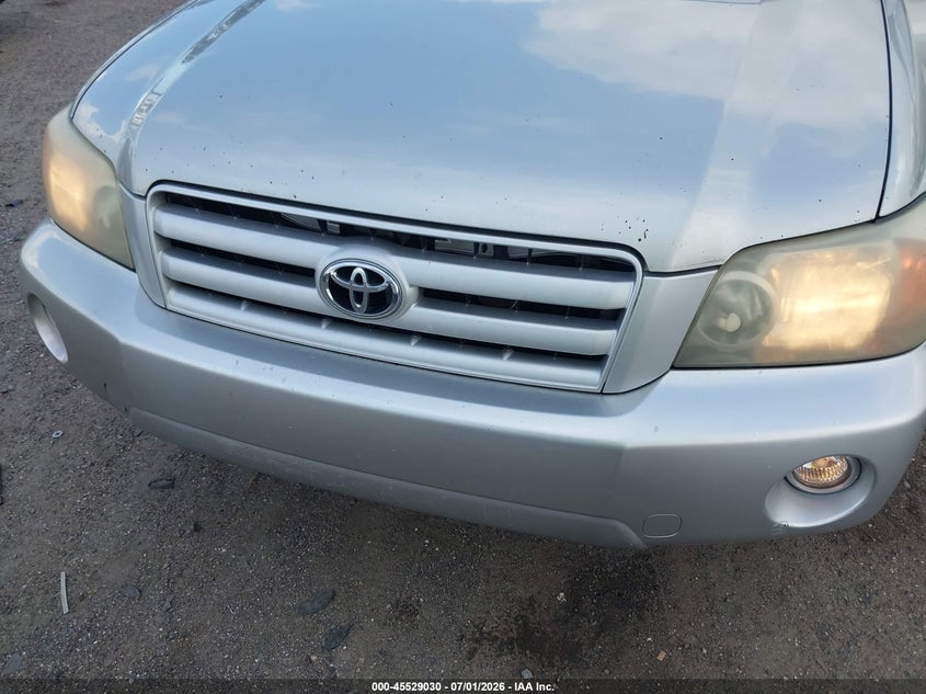 2004 Toyota Highlander VIN JTEDP21A440018311 IAAI salvage auction — NORMAL WEAR, Clear (Florida), sold $1,475 on 2026-07-07 (photo 6)