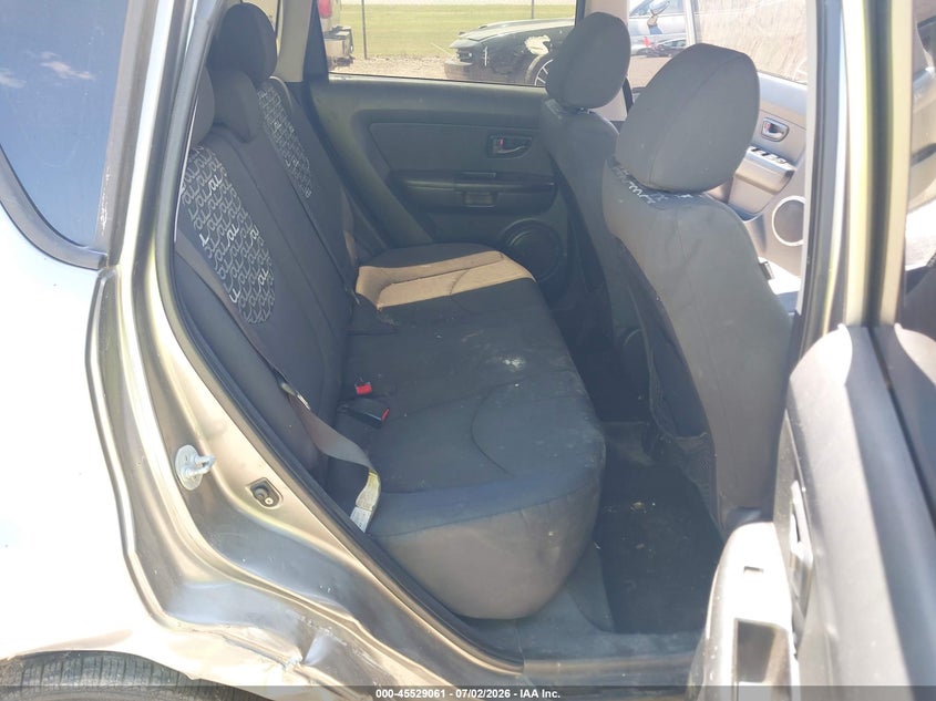 2011 Kia Soul VIN KNDJT2A20B7269505 IAAI salvage auction — RIGHT SIDE, Salvage (Texas), sold $25 on 2026-07-28 (photo 8)