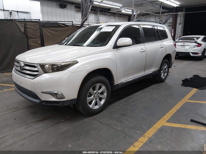 2013 Toyota Highlander VIN 5TDBK3EH1DS194964 IAAI salvage auction — LEFT REAR, Salvage (Arizona), sold $25 on 2026-07-29 (photo 2)