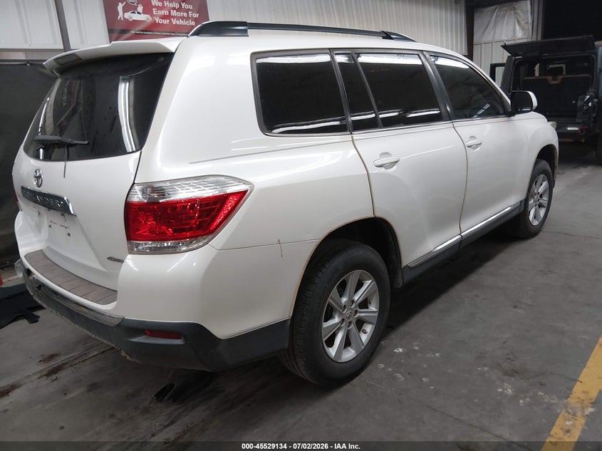 2013 Toyota Highlander VIN 5TDBK3EH1DS194964 IAAI salvage auction — LEFT REAR, Salvage (Arizona), sold $25 on 2026-07-29 (photo 4)