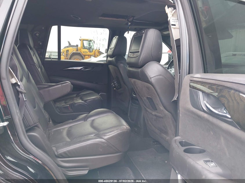 2018 Cadillac Escalade VIN 1GYS4DKJ7JR220205 IAAI salvage auction — FRONT END, Original (Texas), sold $7,300 on 2026-08-25 (photo 8)