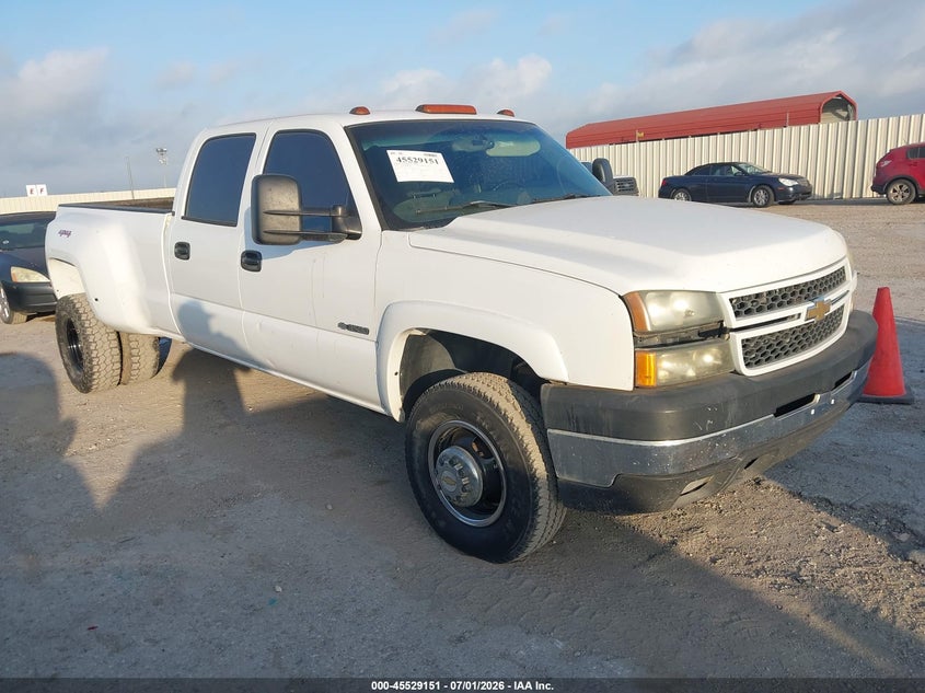 2007 Chevrolet Silverado 3500 VIN 1GCJK33G77F127540 IAAI salvage auction — REPOSSESSION, Original (Texas), sold $2,450 on 2026-07-06 (photo 1)