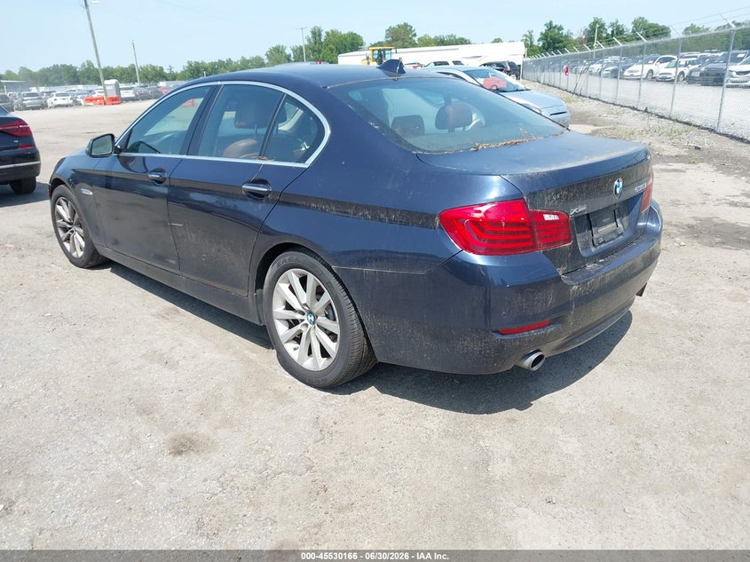 2016 BMW 5er VIN WBA5B3C56GG253606 IAAI salvage auction — NORMAL WEAR, Clear (Virginia), sold $1,300 on 2026-07-24 (photo 3)