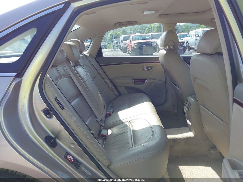 2008 Hyundai Azera VIN KMHFC46F88A263021 IAAI salvage auction — FRONT END, Salvage (Pennsylvania), sold $175 on 2026-07-19 (photo 8)